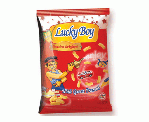 Царевични пръчици Лъки Бой 40г Момче червен Царевични пръчици Лъки Бой 40г Момче червен